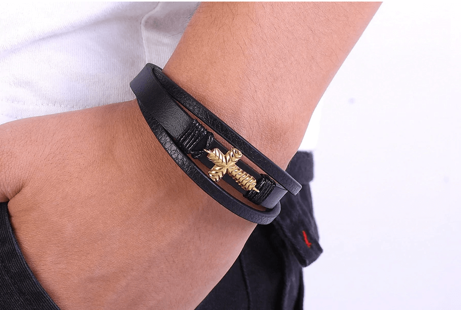 Pulseira de Couro Man Style - Modelo: Crucifixo Ouro